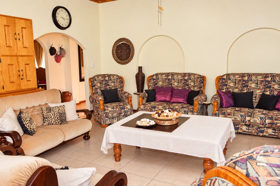 4 Bedroom Property for Sale in Wilkoppies North West